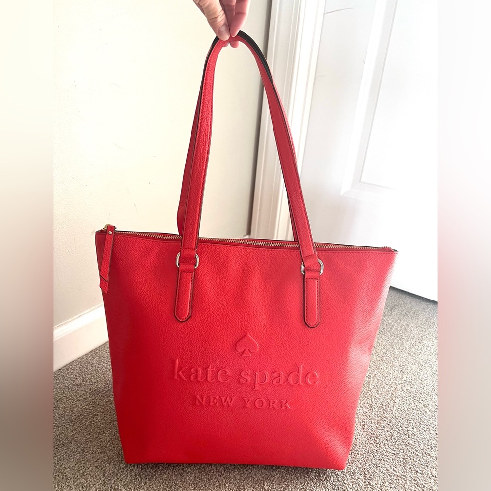 Kate Spade Larchmont Avenue Logo Penny Tote picnic red EUC NWOT